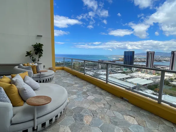 988 Halekauwila St, Honolulu, HI