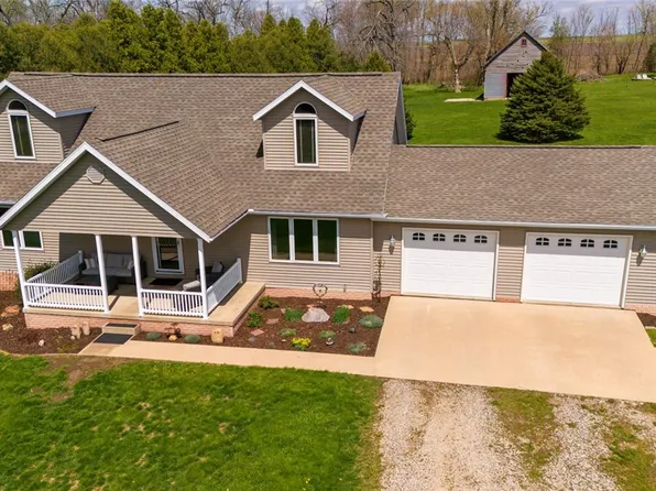 29211 240th St, Reinbeck, IA 50669