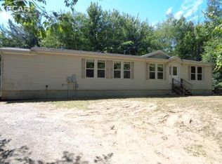 6196 Oak Rd, Vassar, MI 48768