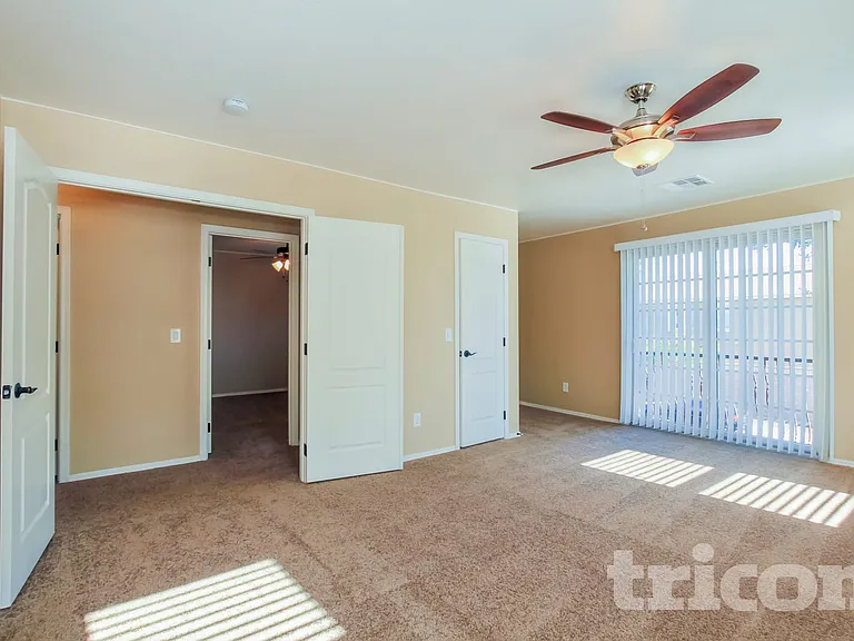 29250 W Weldon Ave — Photo 8