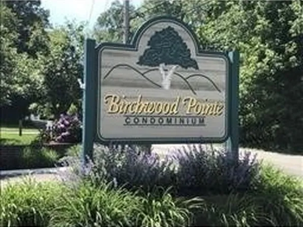 21 Clarks Rd APT 204, Amesbury, MA 01913