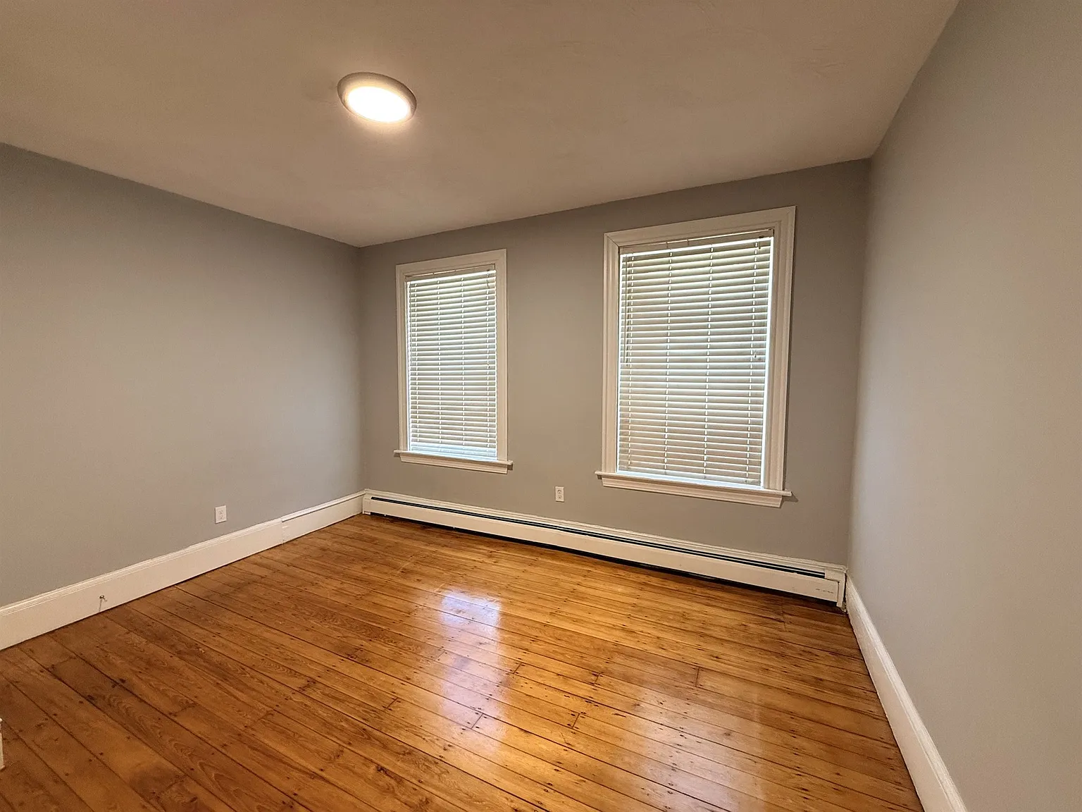 117 Harvard St — Photo 3