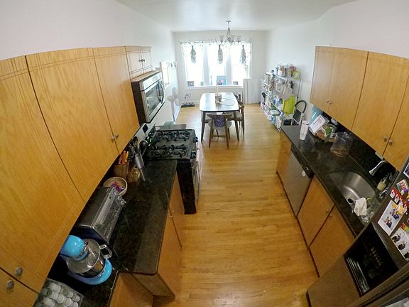 5th image of 4870 N Talman Ave #C3