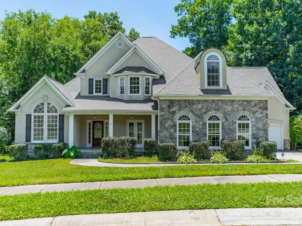8121 Grahamson Ln, Charlotte, NC 28269