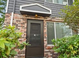 1220 N 137th St APT 5, Seattle, WA 98133