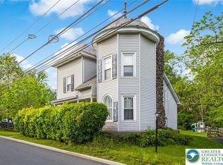 707 Alpha Rd, Wind Gap, PA 18091