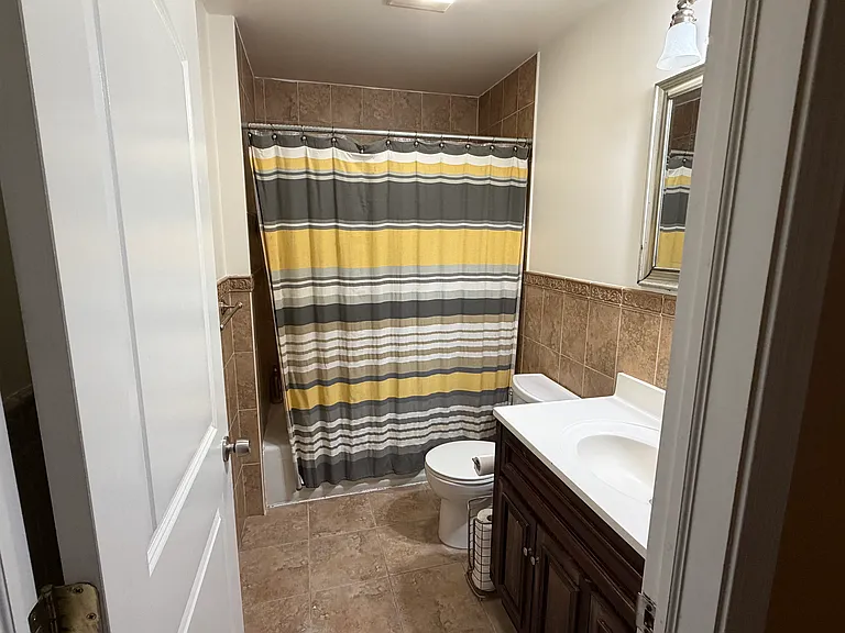 Shared bathroom with one mate.