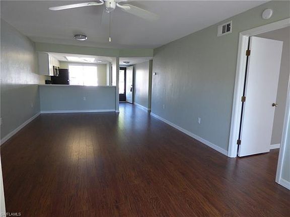 3rd image of 13070 White Marsh Ln APT 102