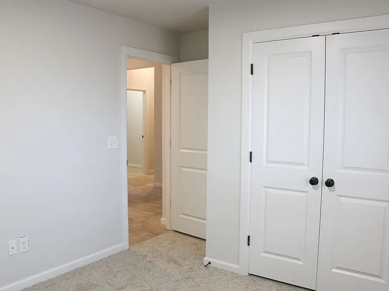 623 Trails End Dr — Photo 17