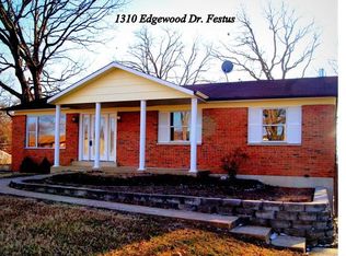 1310 Edgewood Dr, Festus, MO 63028