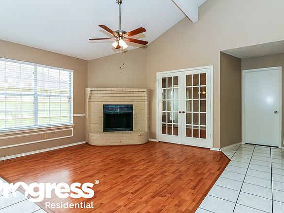 3rd image of 1724 Wren Dr