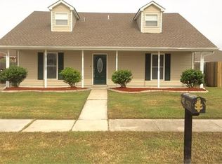 4501 Tracy St, Meraux, LA 70075