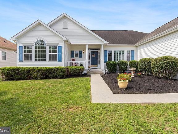 3rd image of 331 Hogan Dr