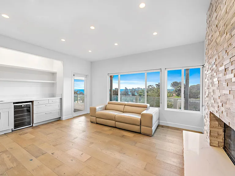 25256 Manzanita Dr — Photo 24