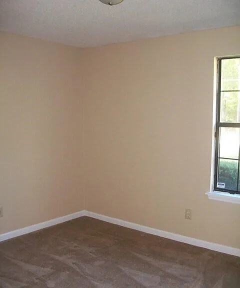 2625 Crosscreek Rd — Photo 5