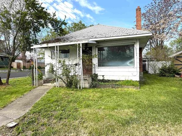 746 9th St, Clarkston, WA 99403