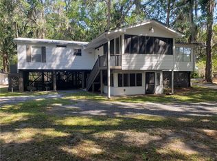 224 Hickory Bluff Dr, Waverly, GA 31565