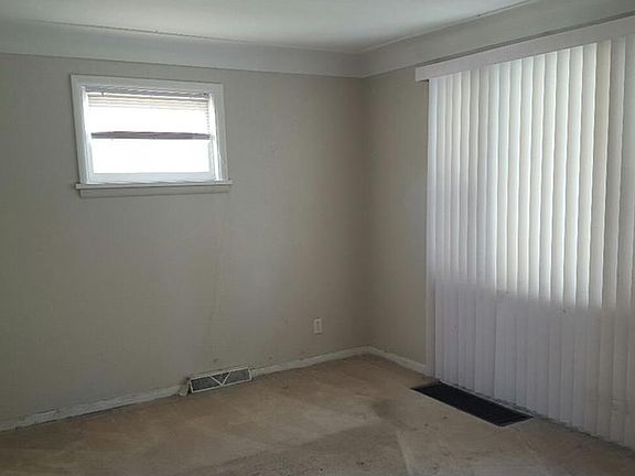 2nd image of 104 Hillsdale Ave