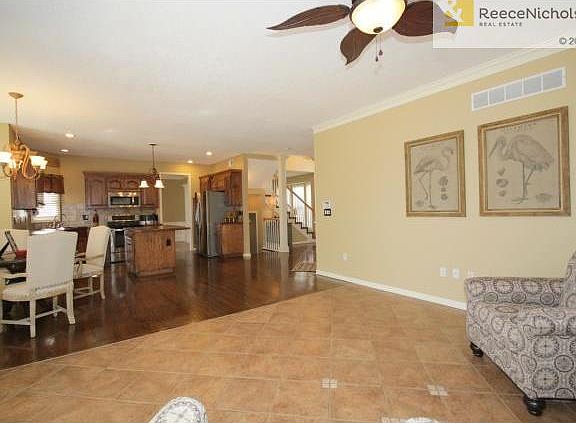3rd image of 8001 W 146th St