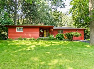 35 S Landing Rd, Rochester, NY 14610