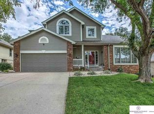 4243 N 165th St, Omaha, NE 68116