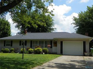 1709 Oak Dr, Fremont, OH 43420