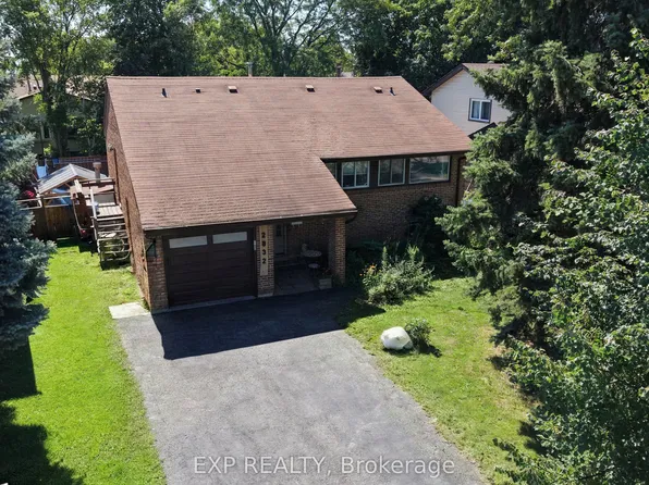 2832 Windwood Dr, Mississauga, ON L5N 1W7
