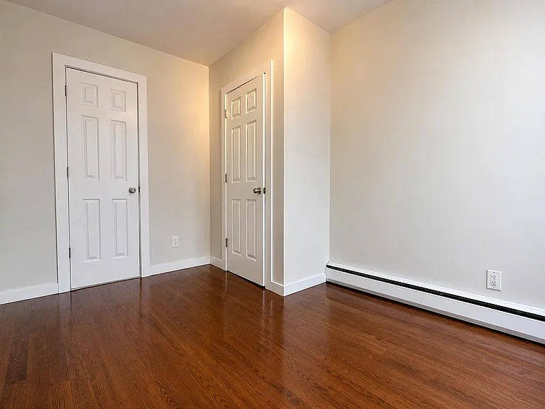 386 Manhattan Ave #16 — Photo 5