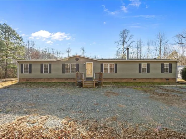 950 Waggoner Neal Rd, Walkertown, NC 27051