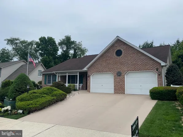 3 Wineberry Dr, Mechanicsburg, PA 17055