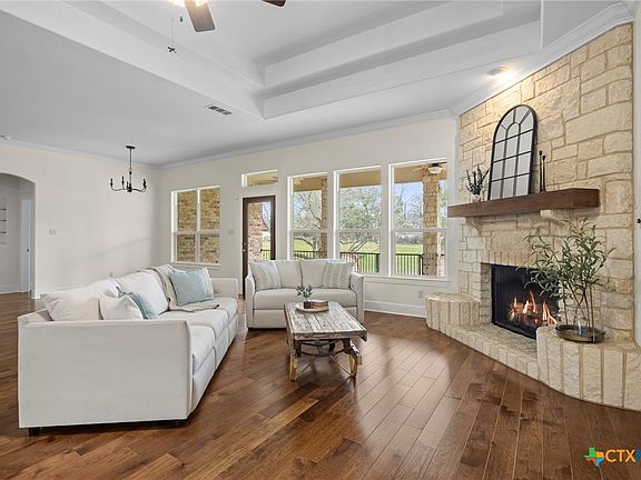 4th image of 3103 Legend Oaks Blvd