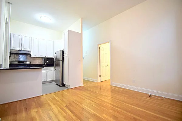 Rented by Sovereign Associates | media 22