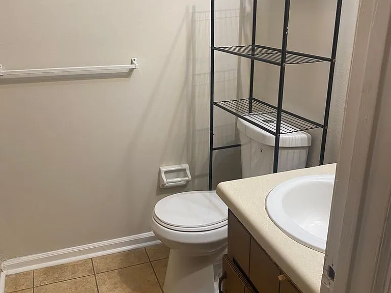 105 Fairhaven Ct — Photo 6