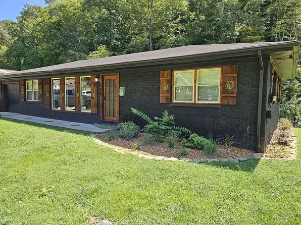 424 Trimble Br, Prestonsburg, KY 41653