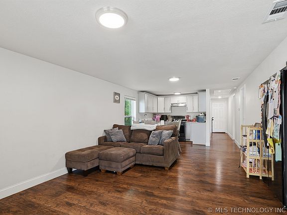 2nd image of 112 Umstead
