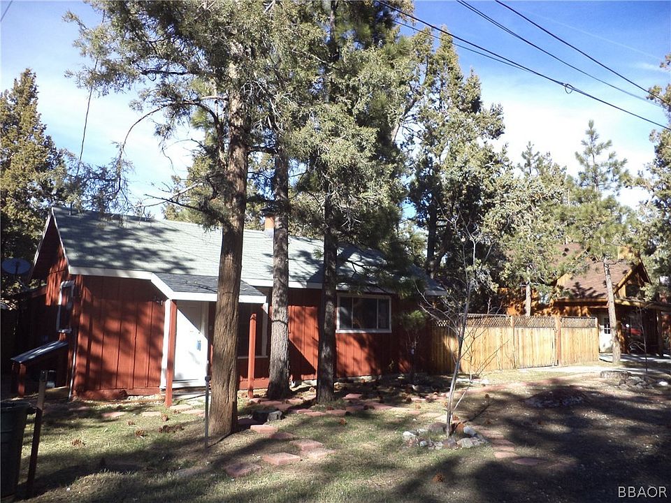 1st image of 321 E Angeles Blvd