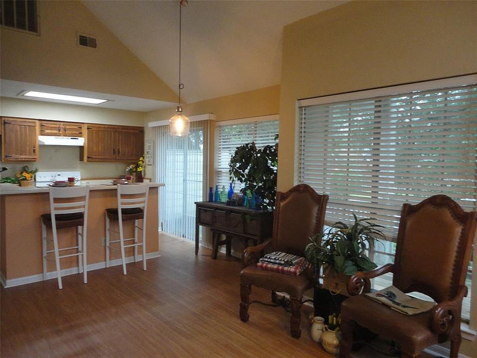 111 Dunbar Estates Dr Friendswood, TX, 77546 Apartments for Rent Zillow