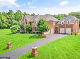 27712 Paddock Trail Pl, Chantilly, VA 20152