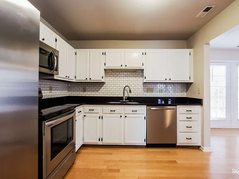 14234 Quartz Ln — Photo 3