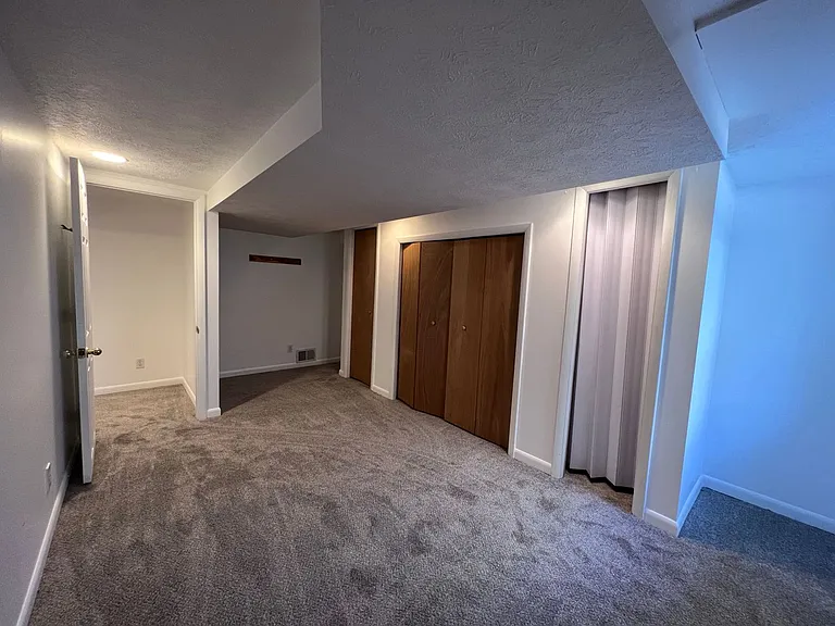 1008 Breton Rd SE — Photo 19