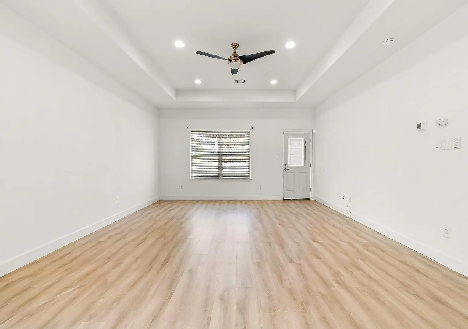 192 S Village Cove Loop — Photo 2