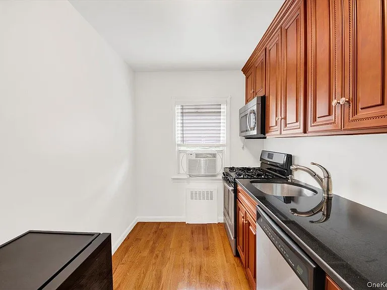 10 South Rd #2F — Photo 3