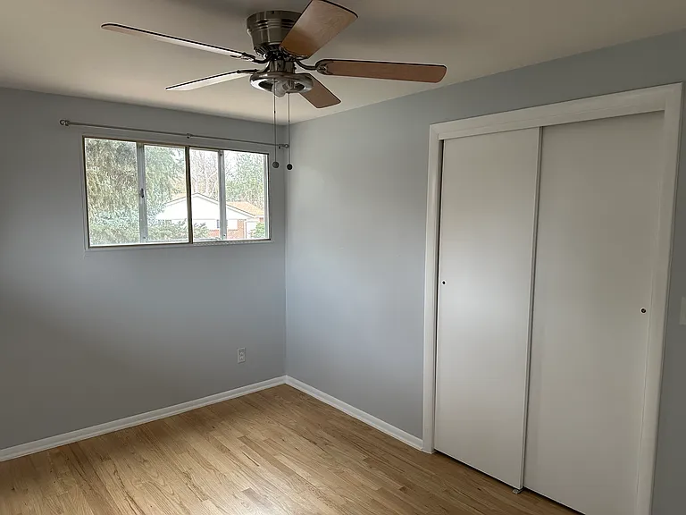 Upstairs bedroom 2