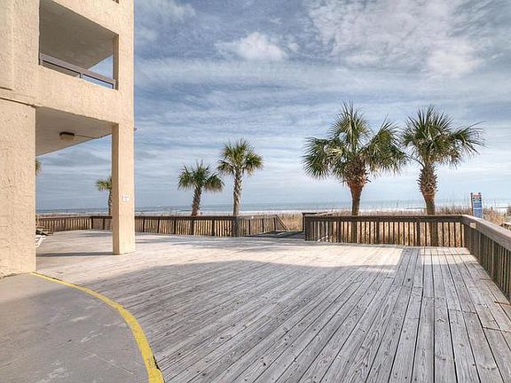 Oceanfront deck
