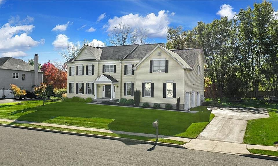 1846 Viola Ln, Hellertown, PA 18055 Zillow
