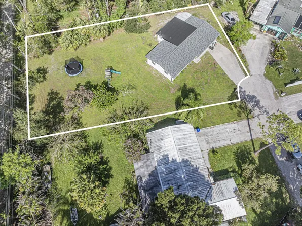 2755 6TH Place, Vero Beach, FL 32968