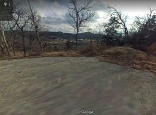 1194 White Oak Ln, Holiday Island, AR 72631