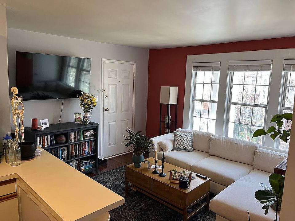 2nd image of 304 E Duncan Ave APT F