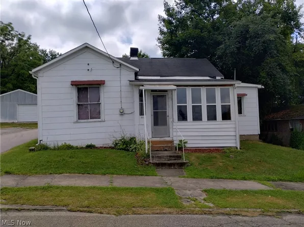 202 1st St, Woodsfield, OH 43793