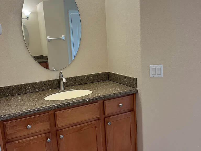 Master "Her" Raised Vanity w/Night Light